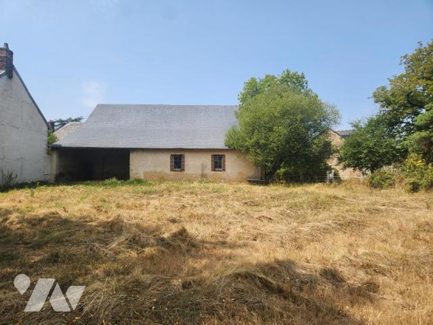 Maison à vendre - 6 pièces - 205m2 - Saint-Martin-D'au... (18110)