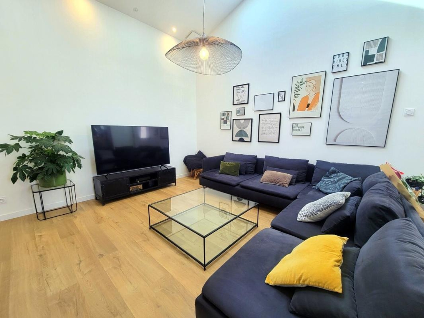 Appartement à vendre - 4 pièces - 102m2 - Bourg-Lès-Valence (26500)