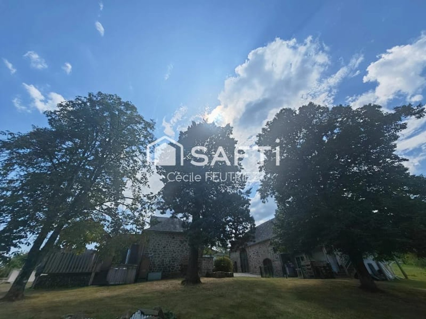 Maison 9 pièces 215 m²