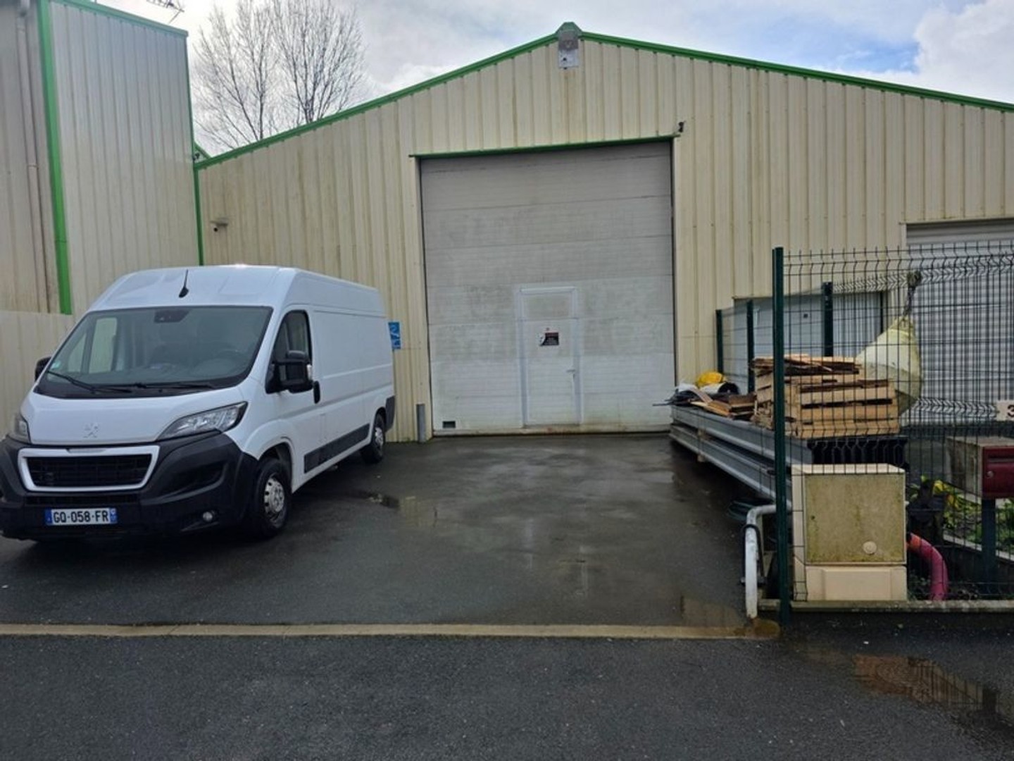 Local/bureau à vendre LE GRAND VILLAGE PLAGE (17)