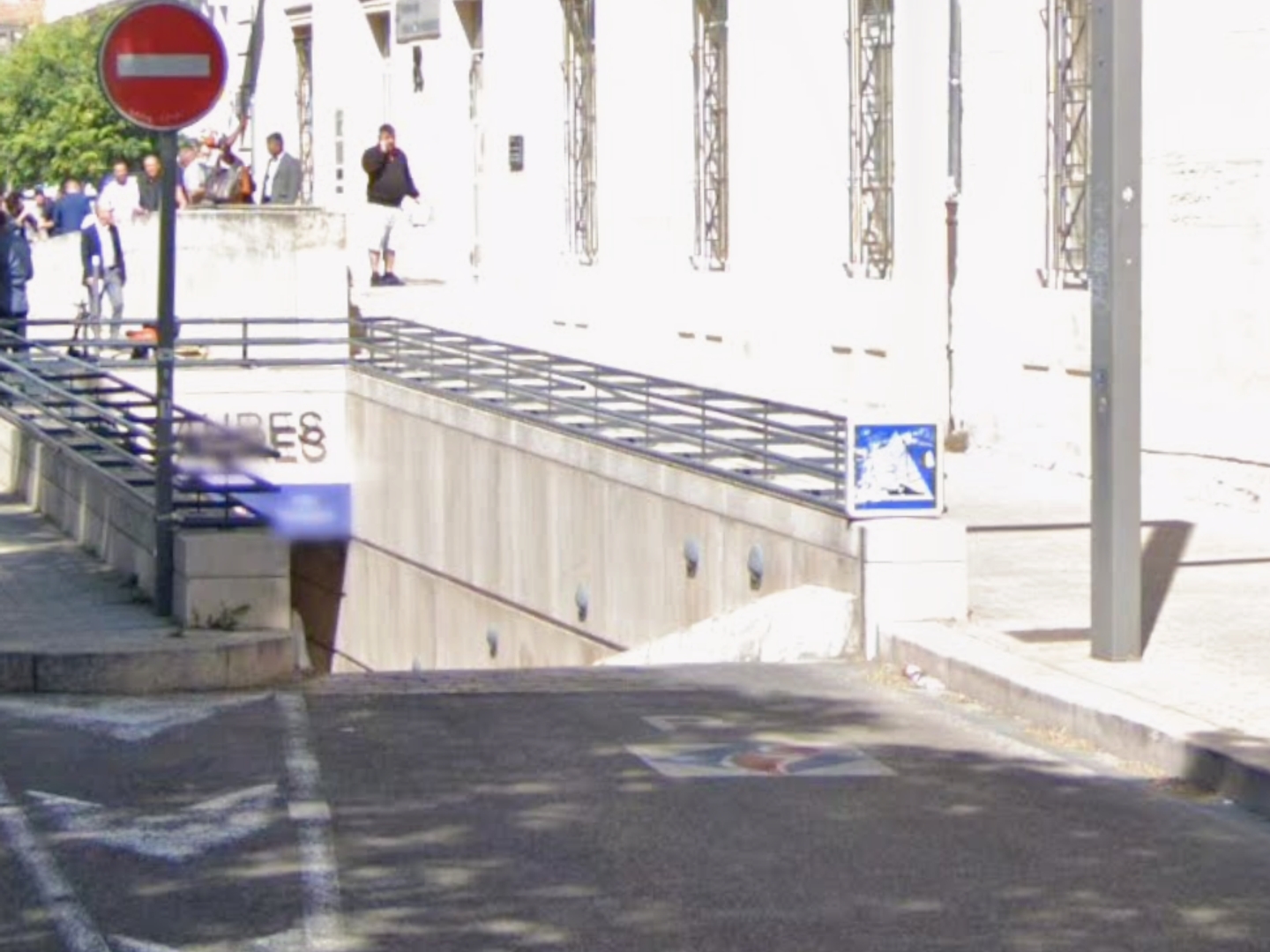 Place de parking sécurisée Av Marechal De Lattre De Tassigny 84000 Avignon Investissement locatif avec rentabilité immédiate