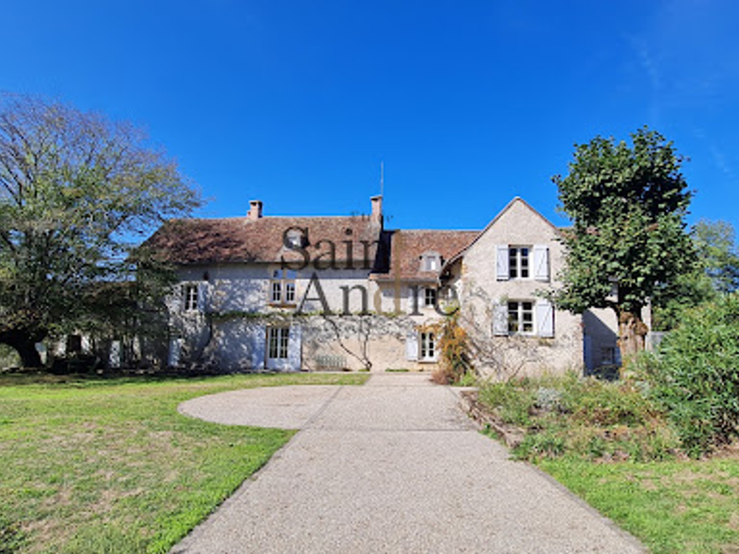 Maison 7 pièces 296 m²