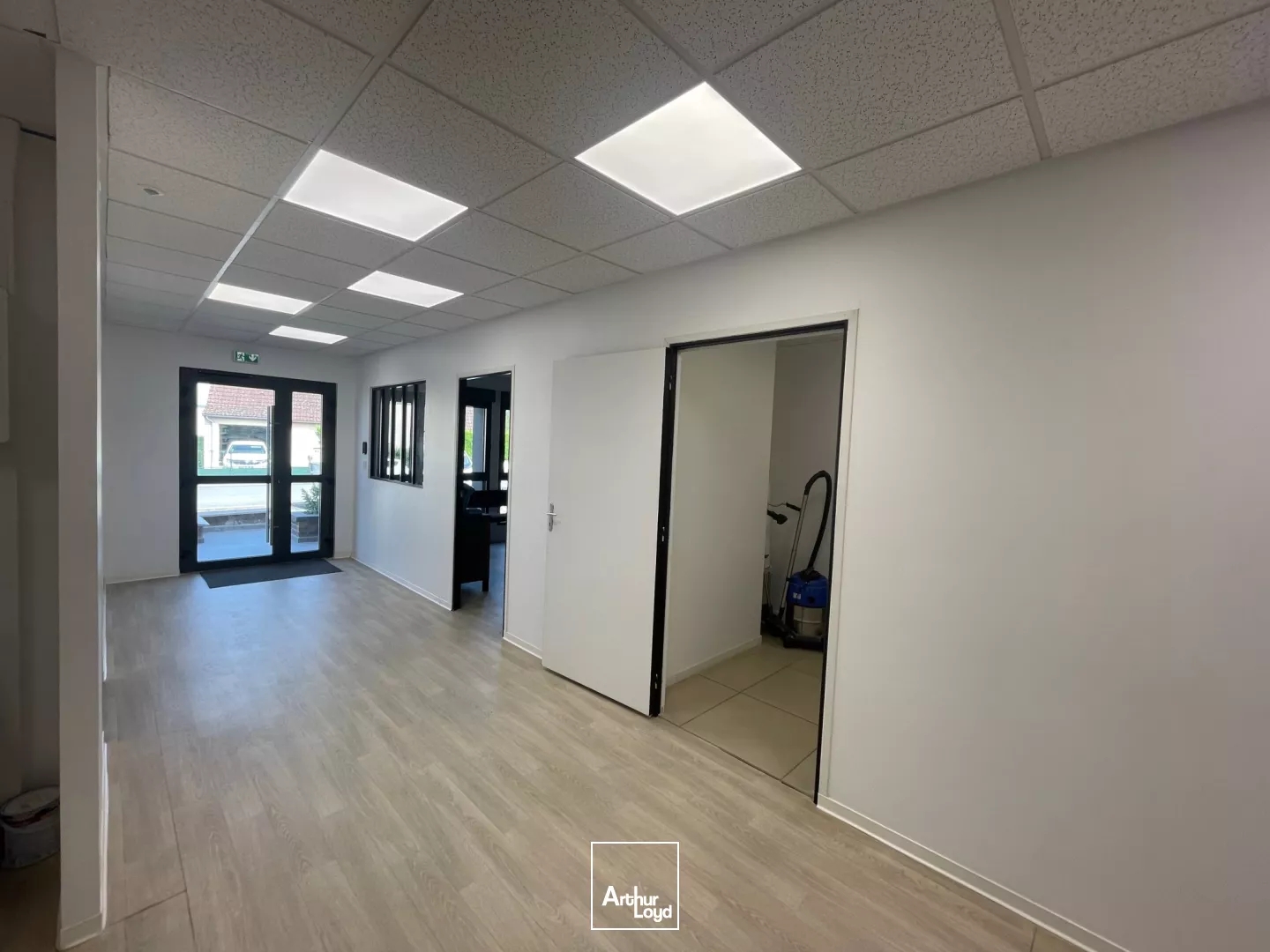 Locaux à vendre - 1000m2 - Gauchy (02430)