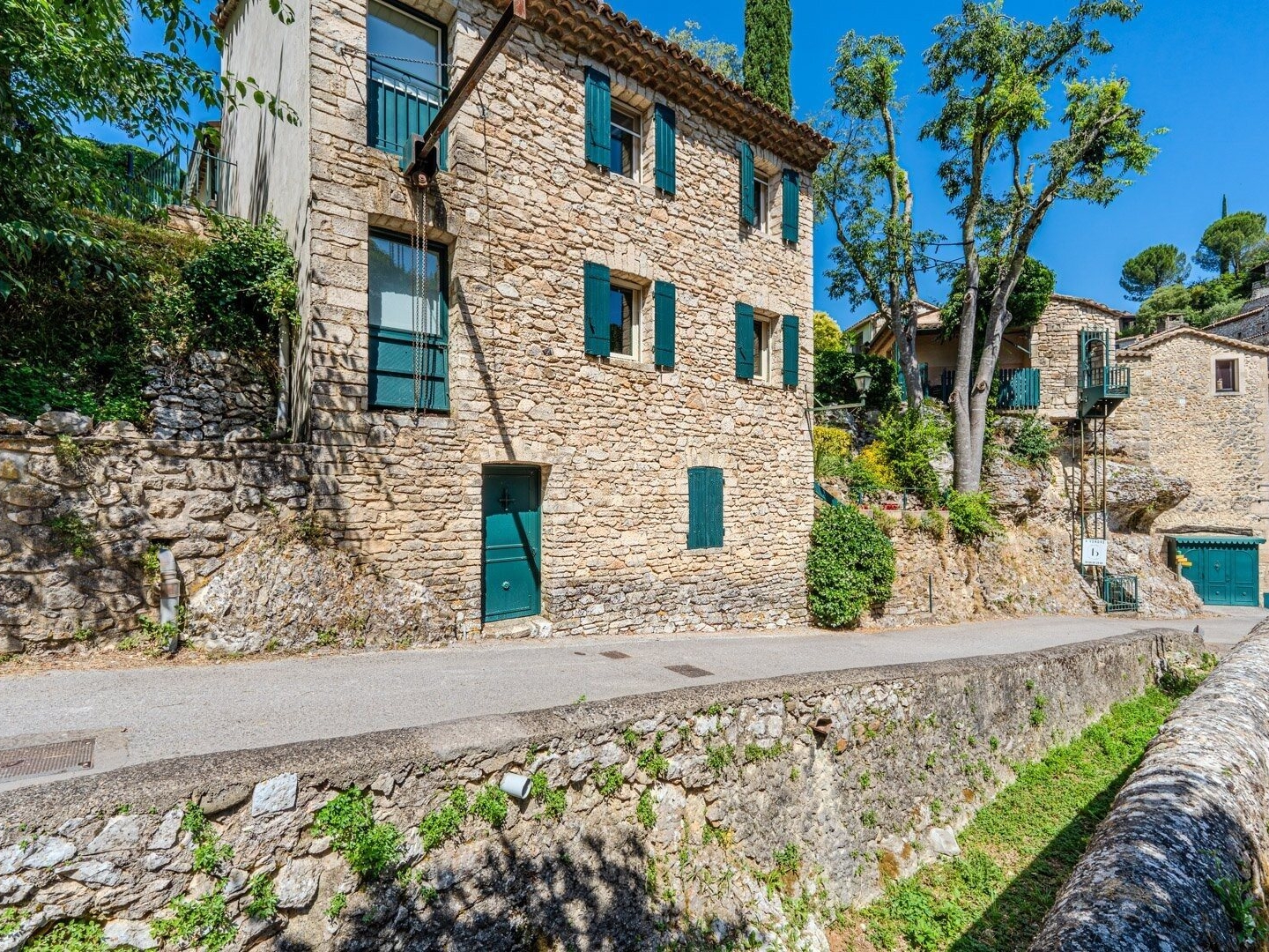 Charme et caractère pour cet ensemble immobilier d'exception...