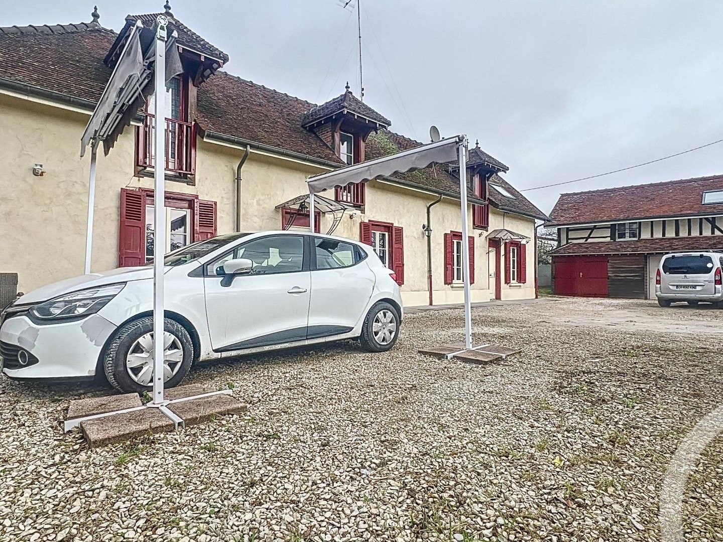 Maison 260 m²