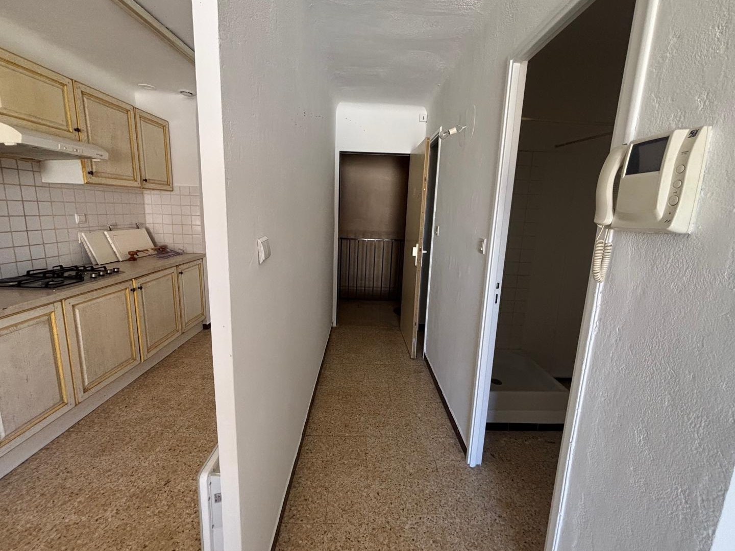 Appartement à vendre - 1 pièce - 34m2 - Charleval (13350)