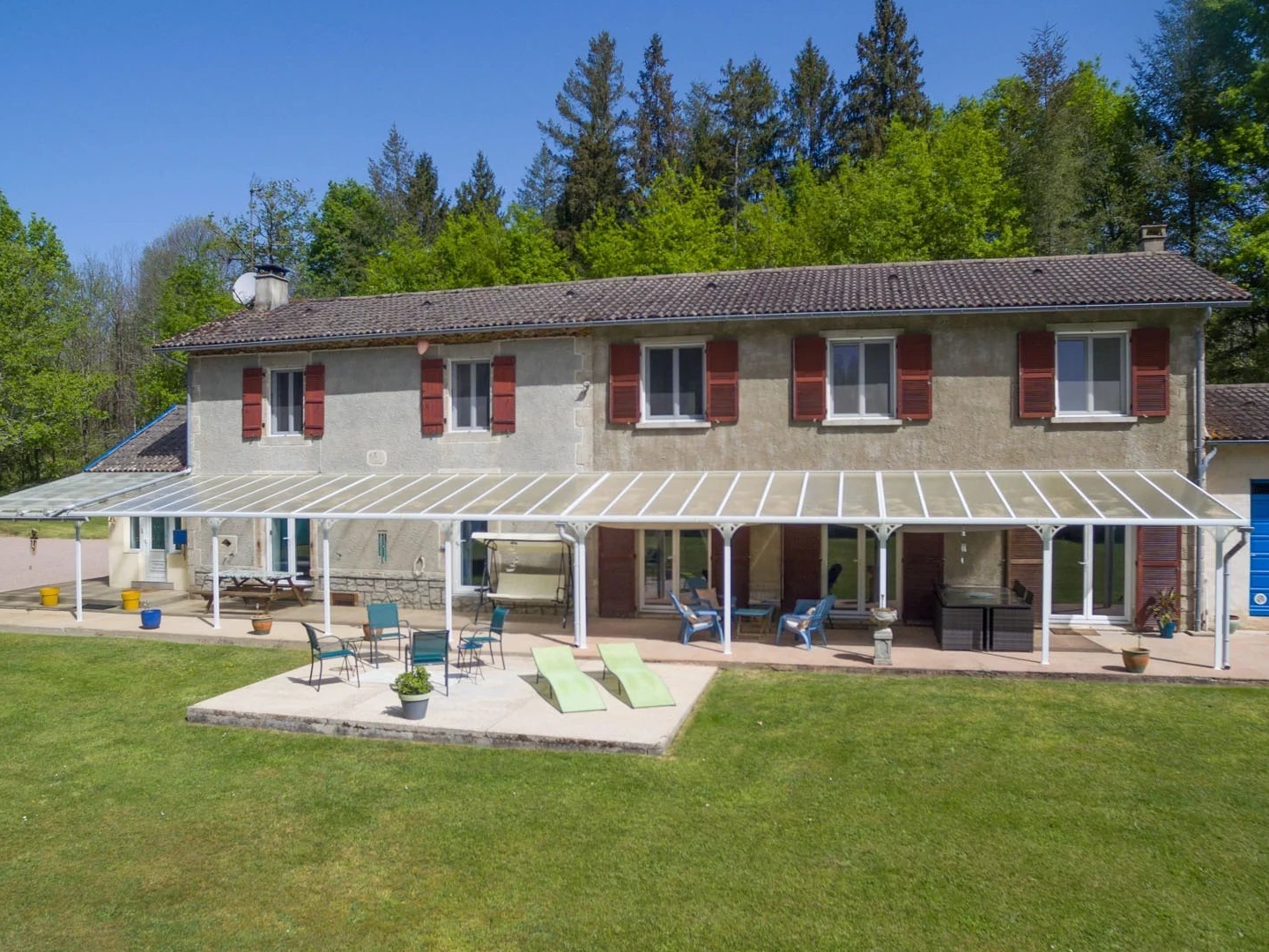 Maison à vendre - 14 pièces - 255m2 - Marval (87440)