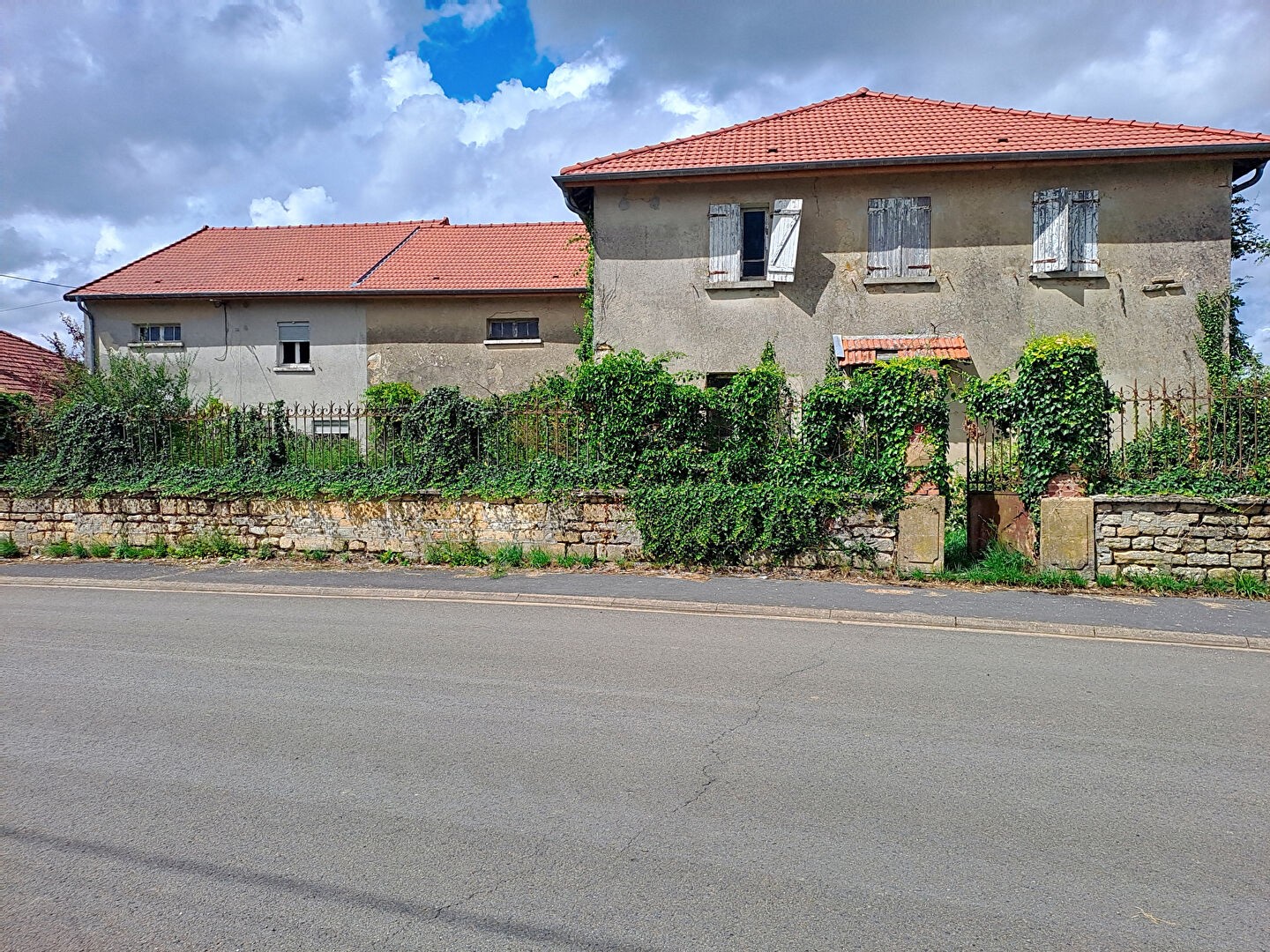 Maison 18 pièces 263 m²