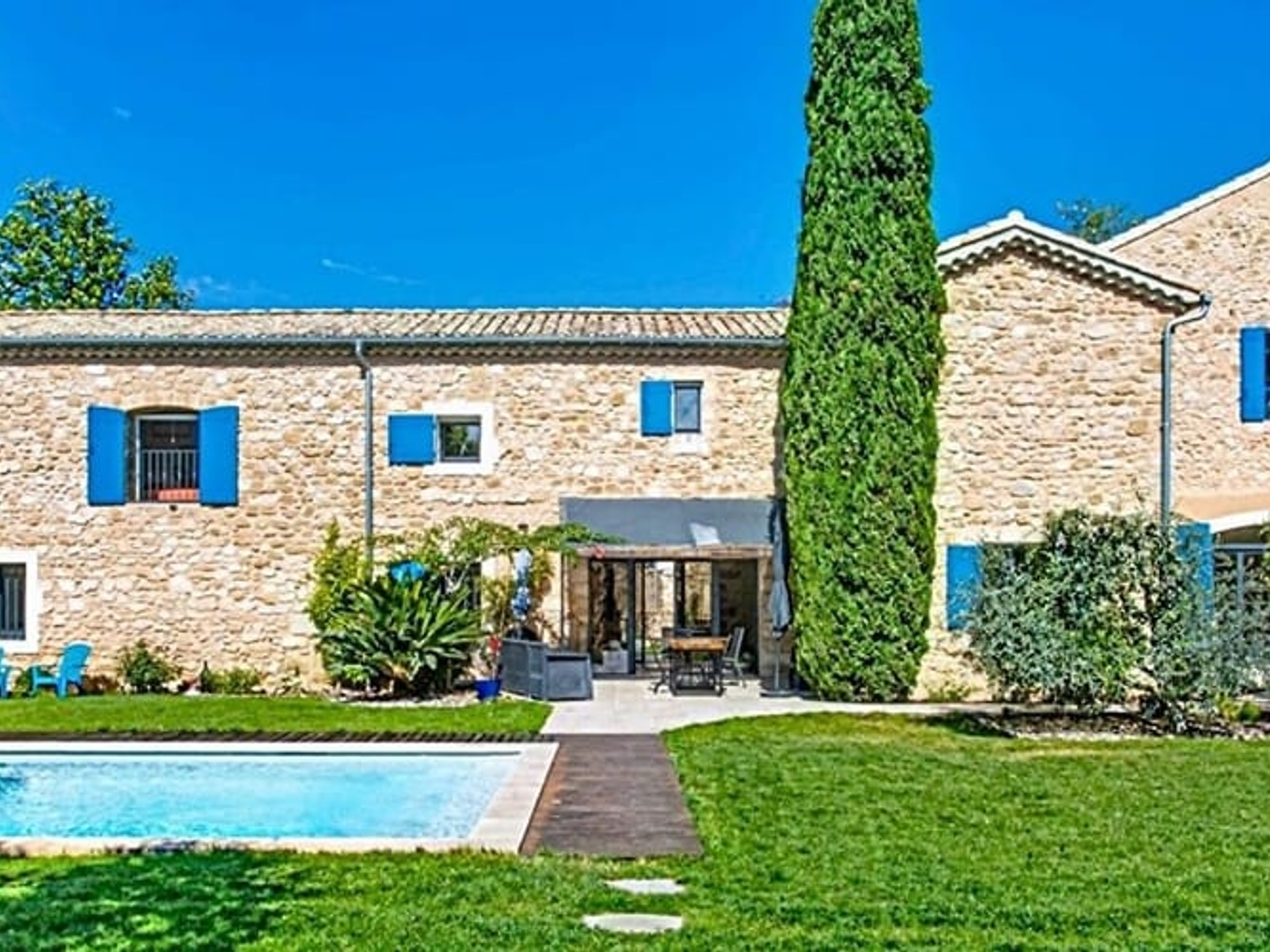 Maison à vendre - 6 pièces - 460m2 - Le Pontet (84130)