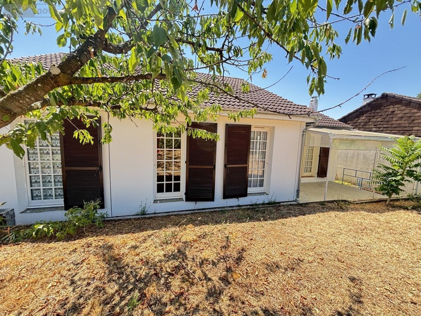 Maison à vendre - 4 pièces - 76m2 - Bourges (18000)