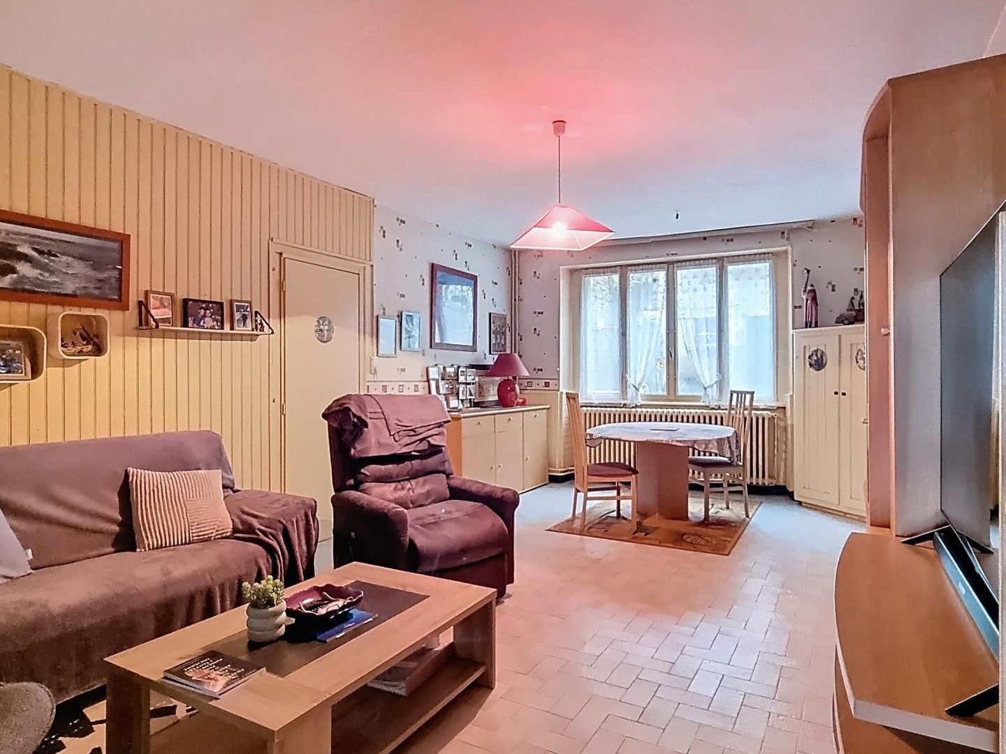 Maison à vendre - 7 pièces - 364m2 - Jussey (70500)