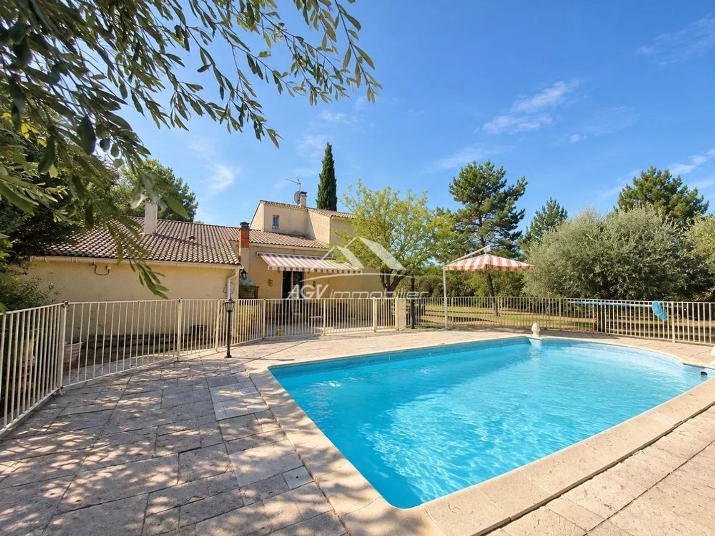 Maison à vendre - 5 pièces - 124m2 - Saint-Hilaire-De-... (30560)