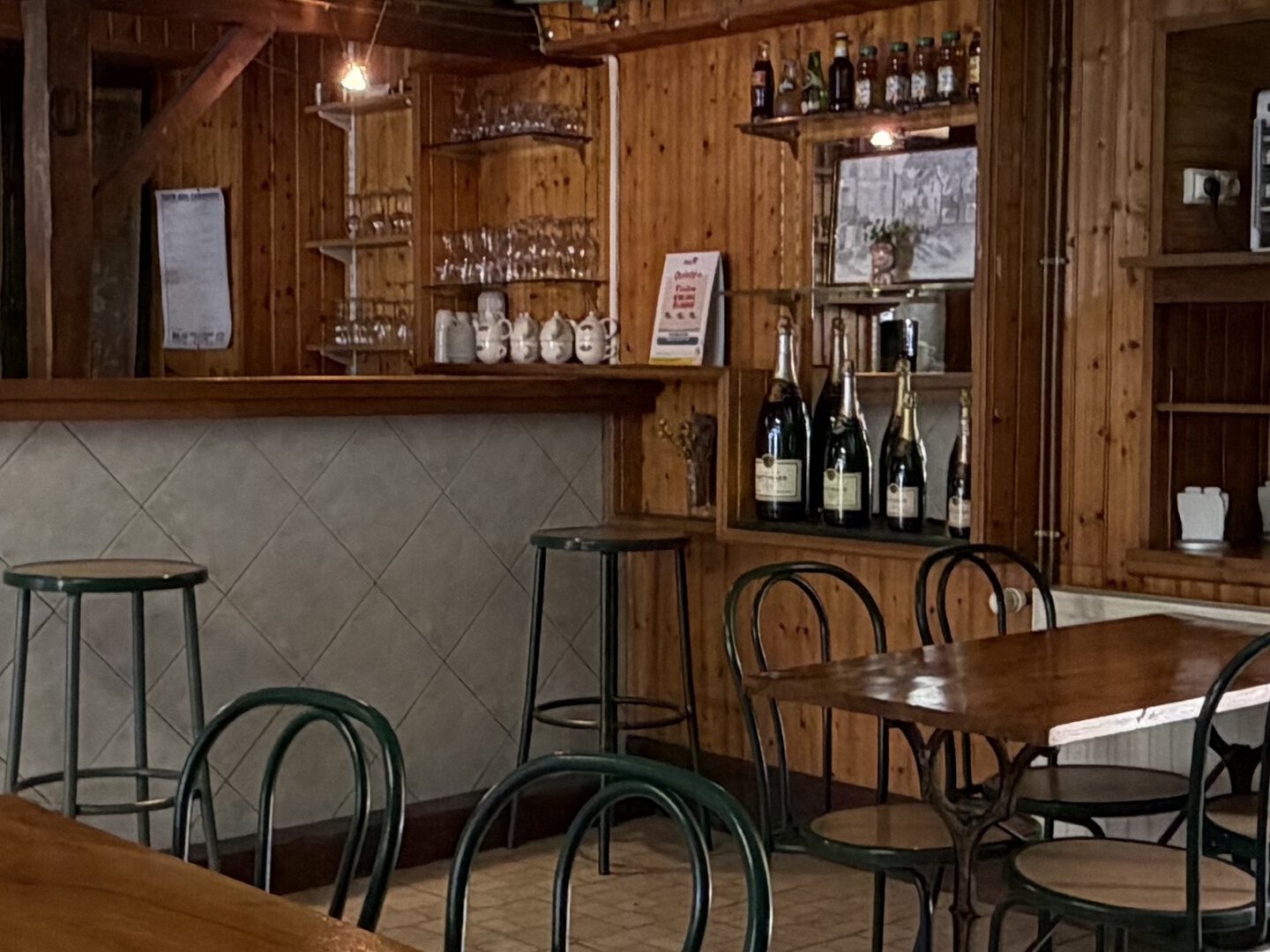 Immeuble à vendre - 15 pièces - 311m2 - Usson-Du-Poitou (86350)