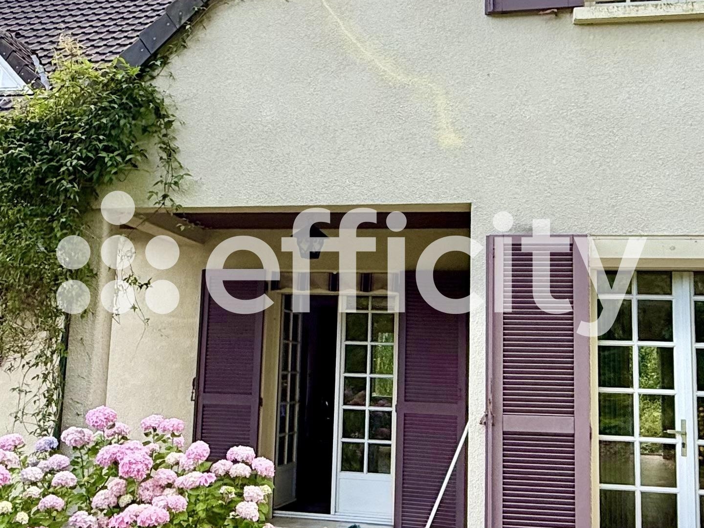 Maison 8 pièces 227 m²