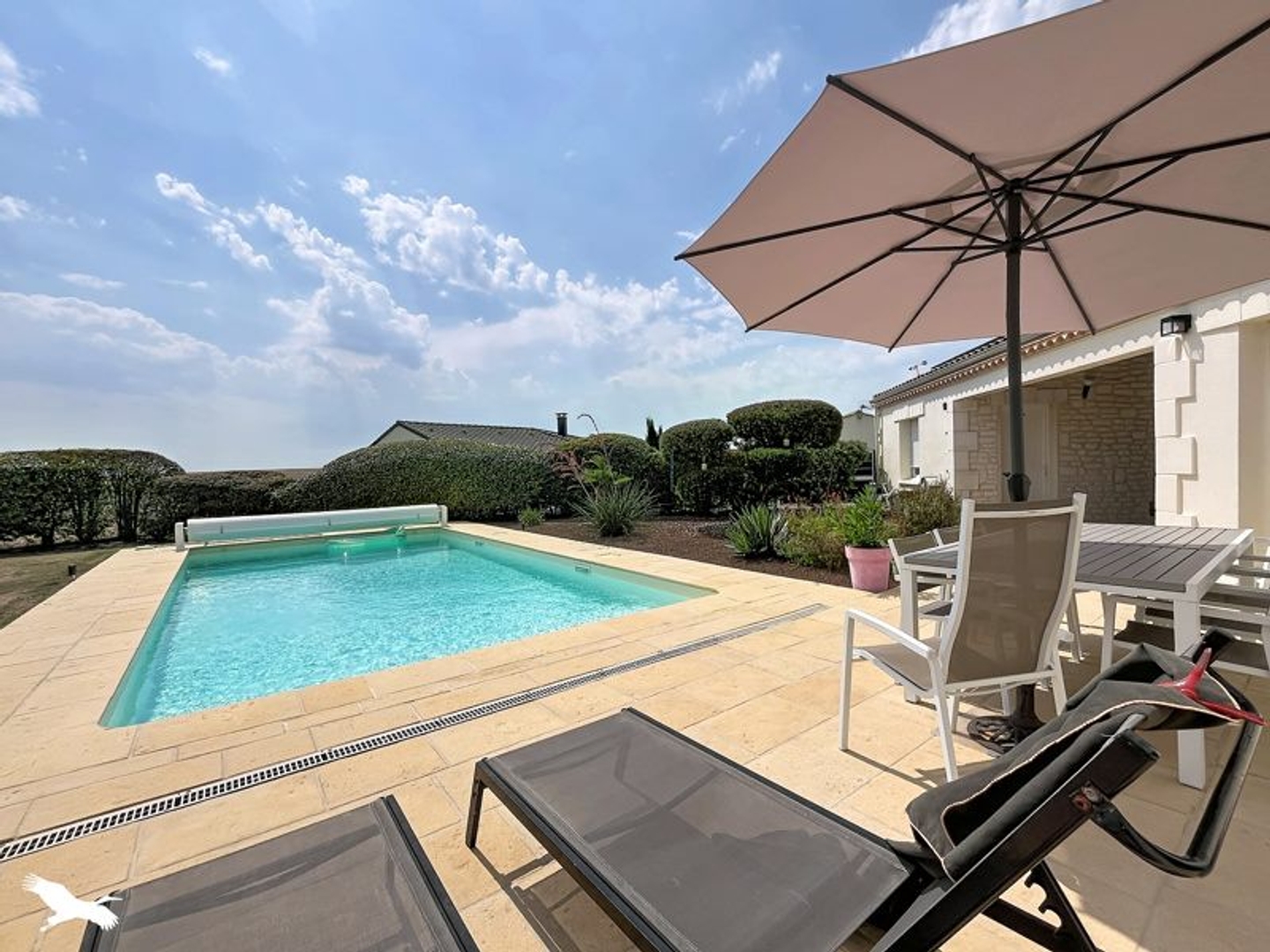 Maison à vendre - 5 pièces - 165m2 - Semussac (17120)
