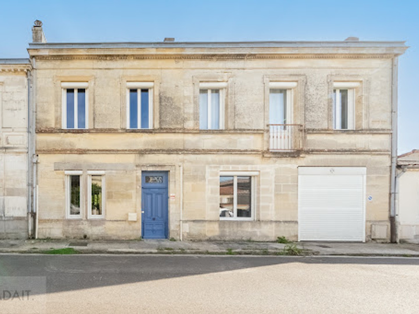 Maison 3 pièces 241 m²
