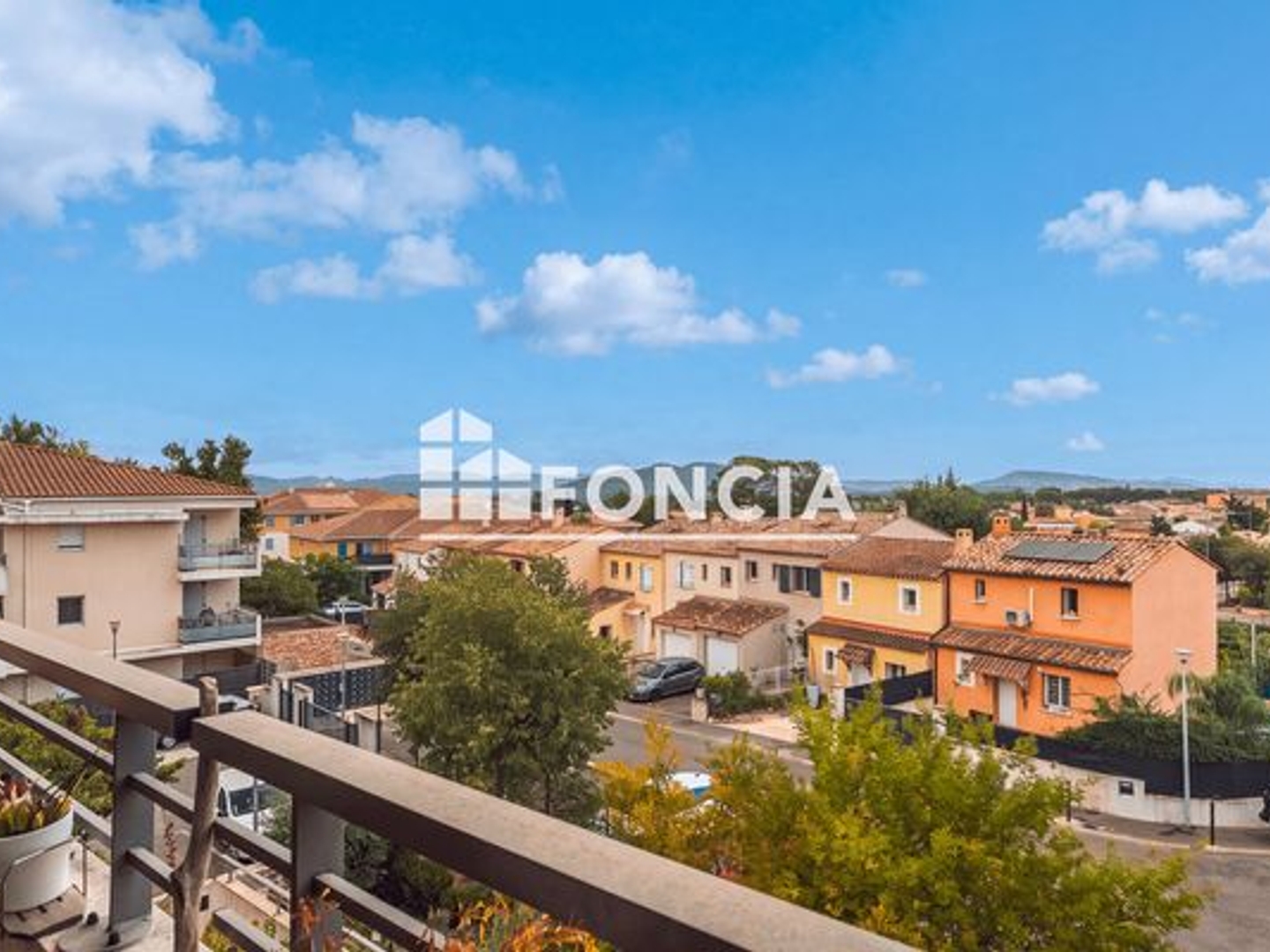 Appartement à vendre - 3 pièces - 62m2 - Cuers (83390)