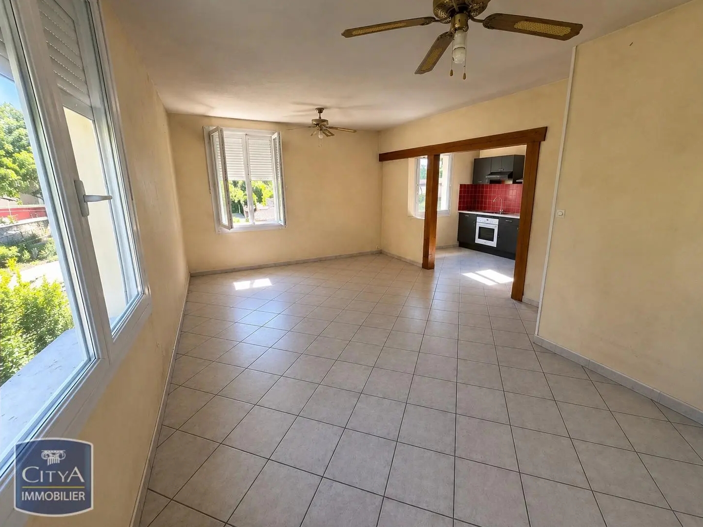 Immeuble à vendre - 6 pièces - 105m2 - Vinay (38470)