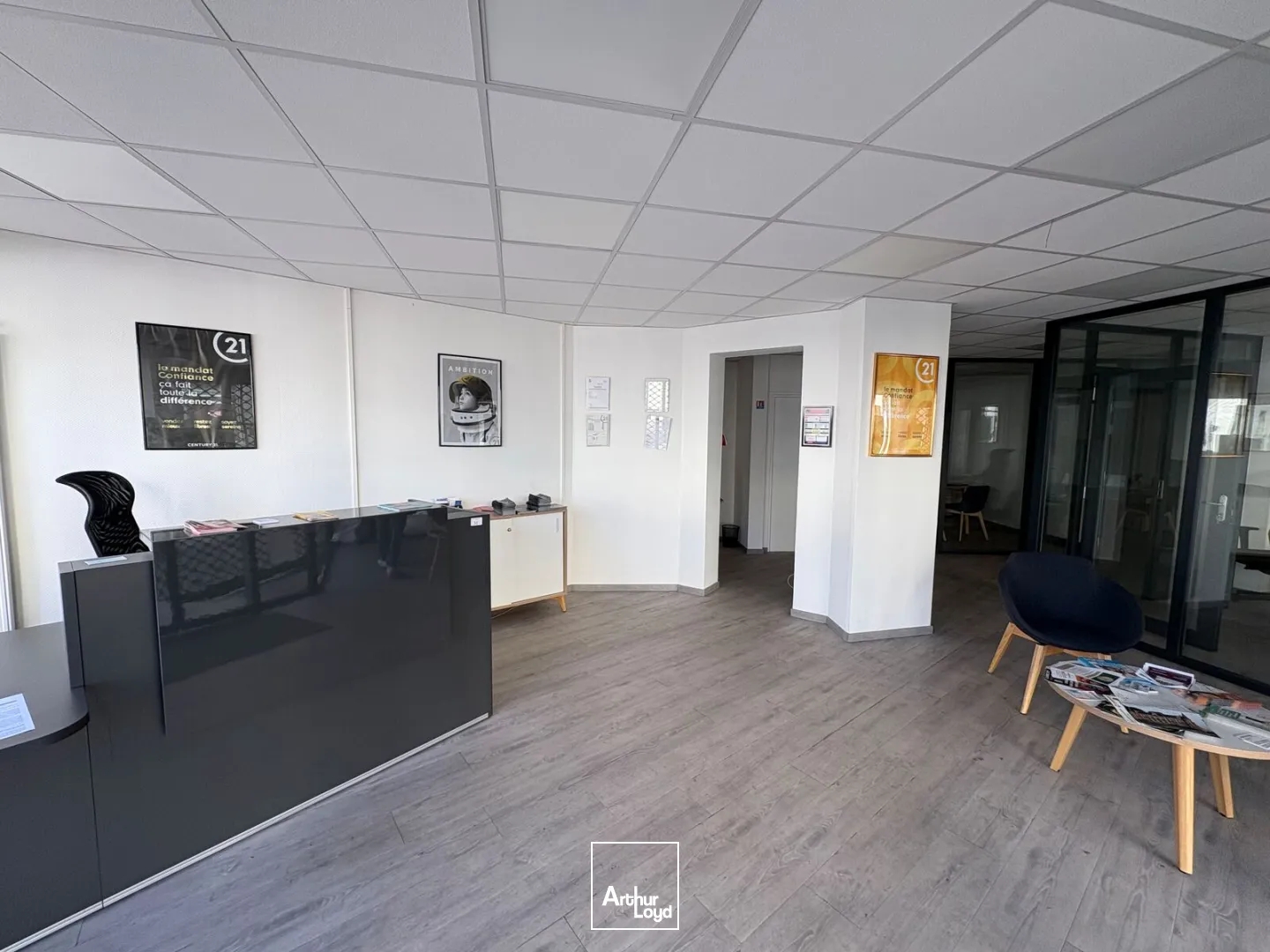 Immeuble à vendre - 208m2 - Saint-Just-En-Cha... (60130)