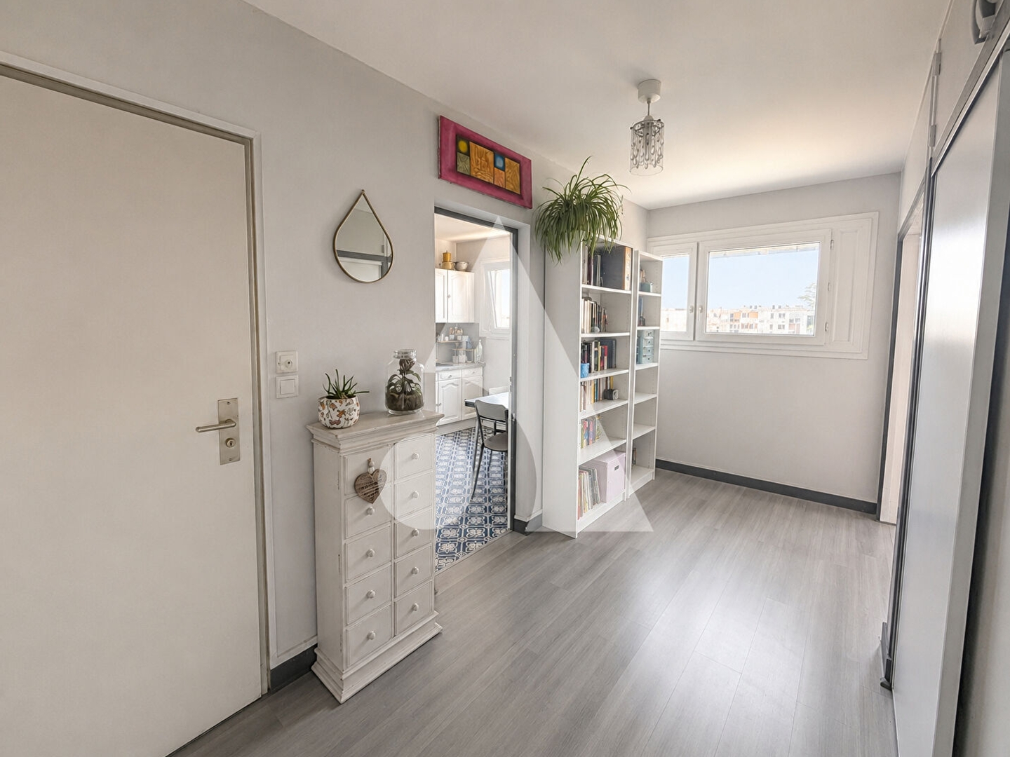 Appartement lumineux - trois chambres - résidence calme et sécurisée
