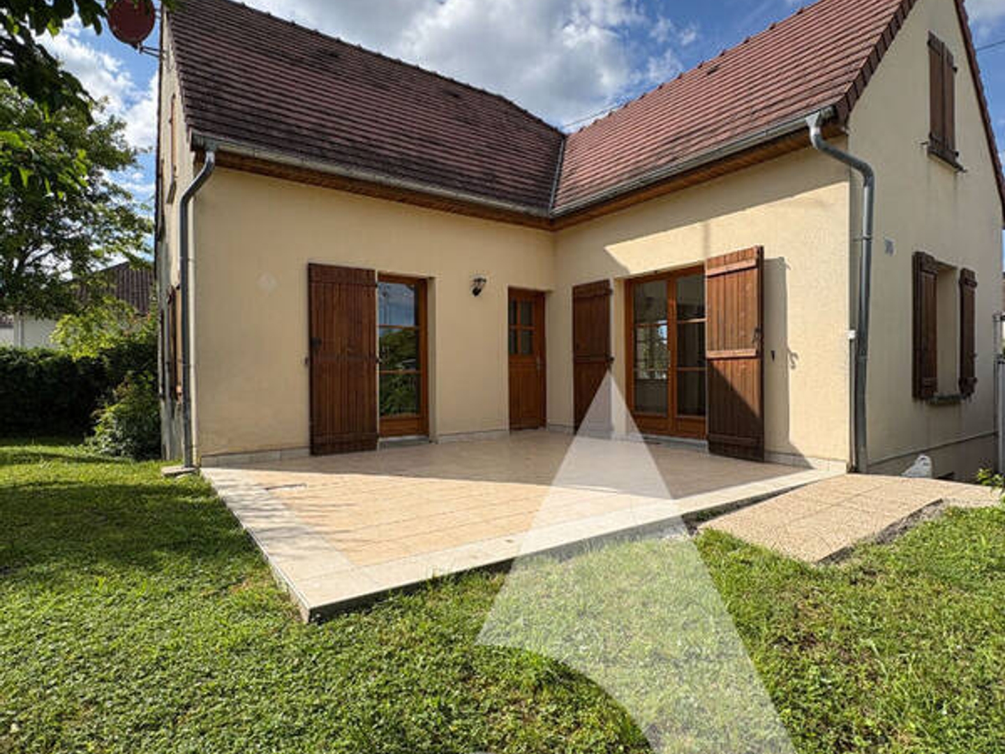 Maison familiale Les Noës Pres Troyes 6 pièce(s) 118m2