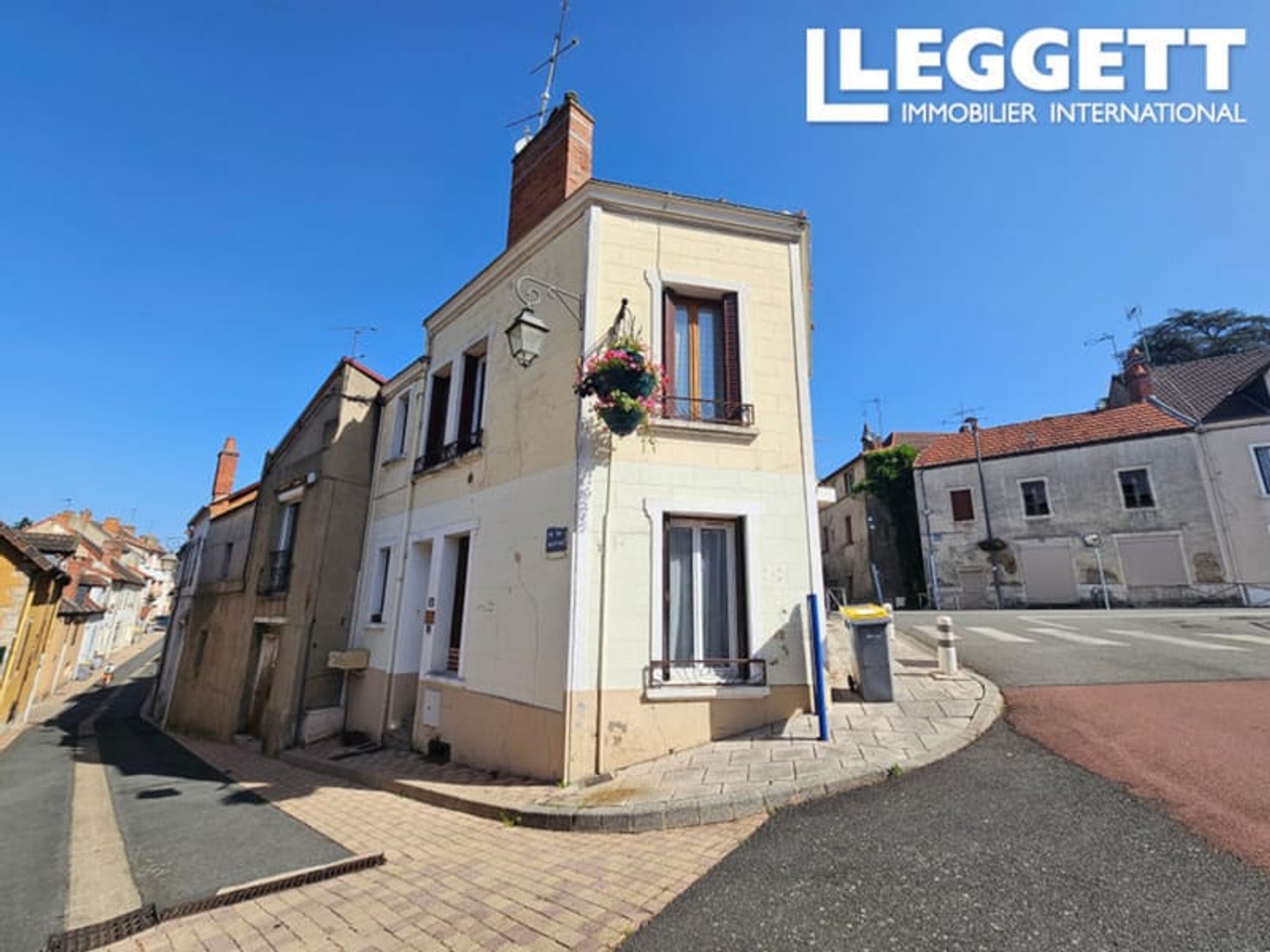 Immeuble à vendre - 5 pièces - 63m2 - Néris-Les-Bains (03310)