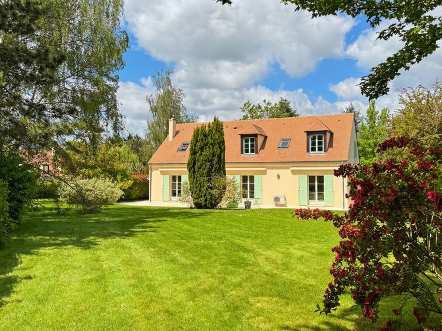 Maison à vendre - 10 pièces - 240m2 - Feucherolles (78810)