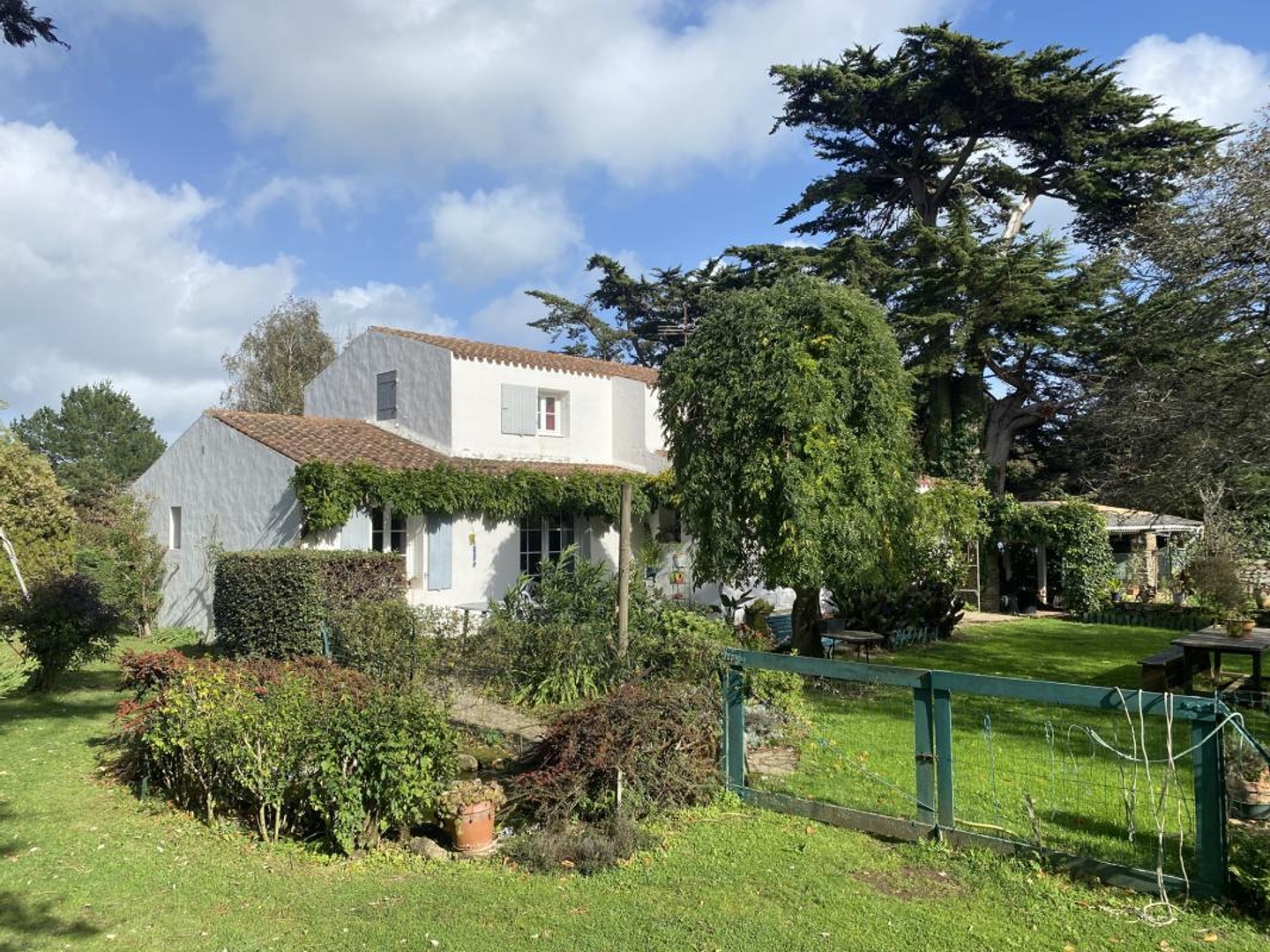 Vends propriété - 114 m² - 4 pièces, 3 chambres - L'Île-d'Yeu 85350