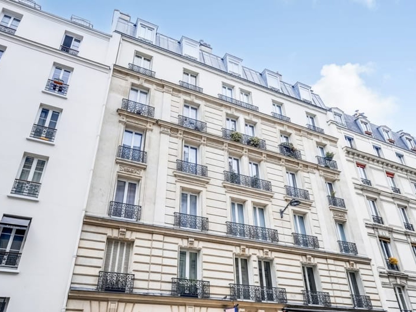 Maison à vendre - 1 pièce - Paris 18e (75018)