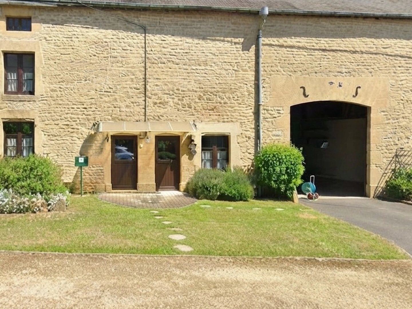 Maison à vendre 4 pièces (08)