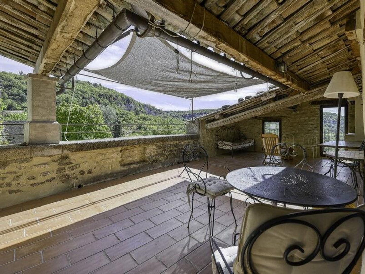Maison à vendre - 10 pièces - 190m2 - Saignon (84400)