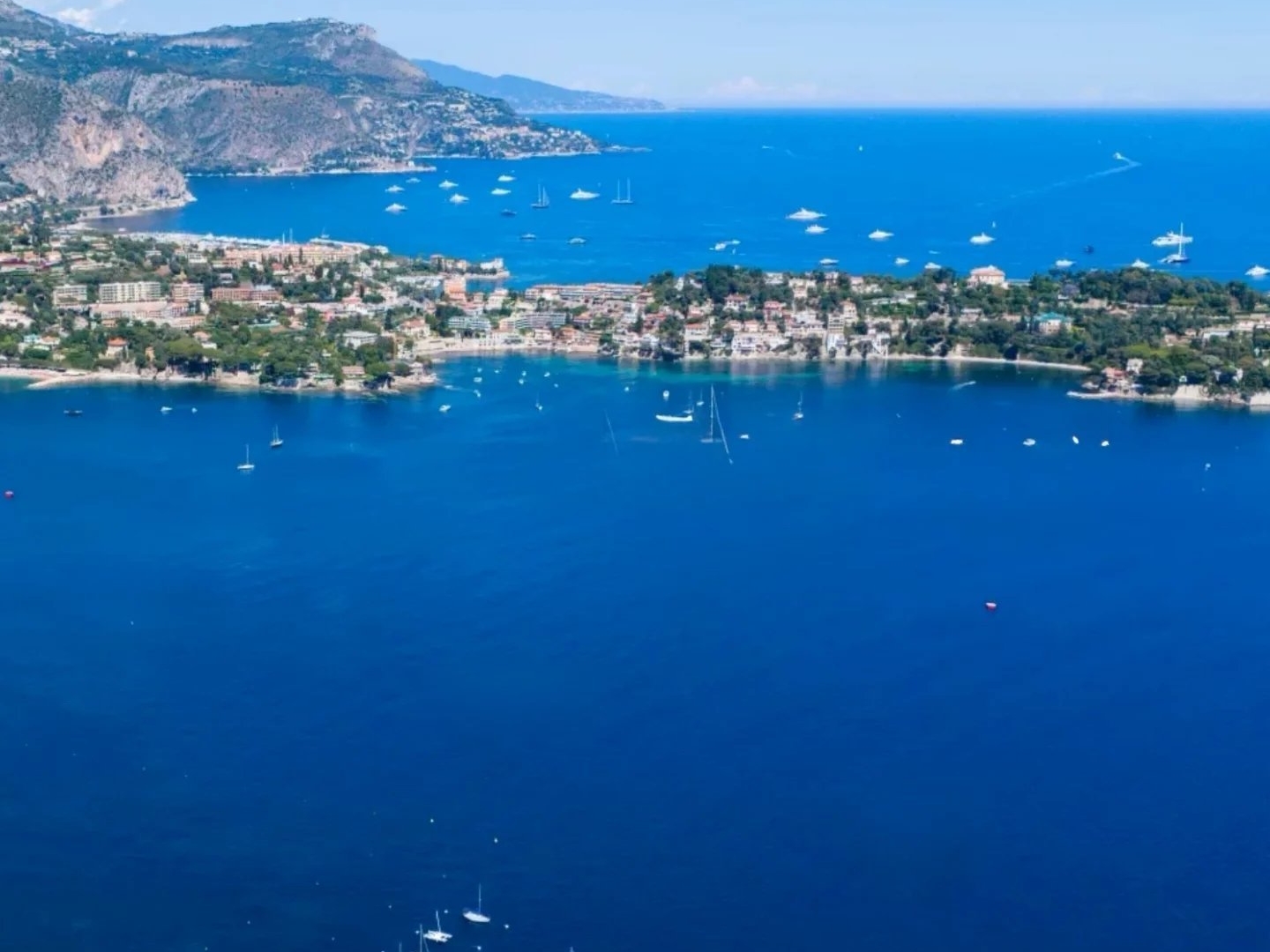 Maison à rénover sur parcelle de terrain de 1300 m², vue mer panoramique, idéal investisseurs