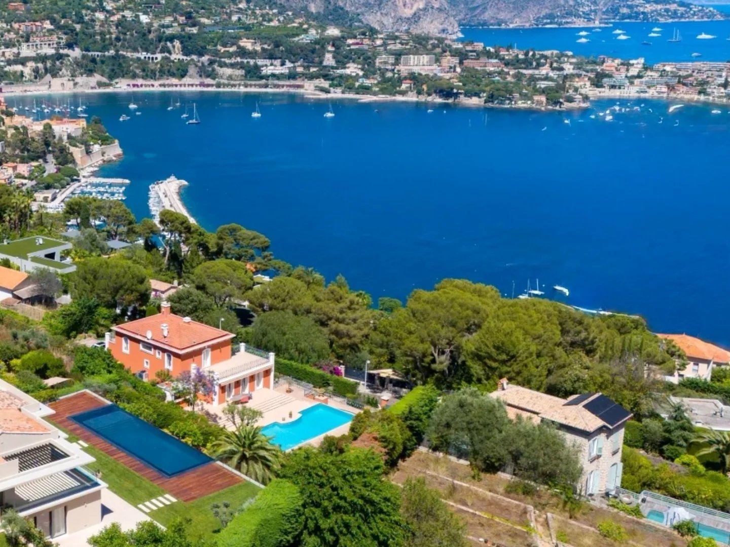 Maison à vendre - 5 pièces - 177m2 - Nice (06300)