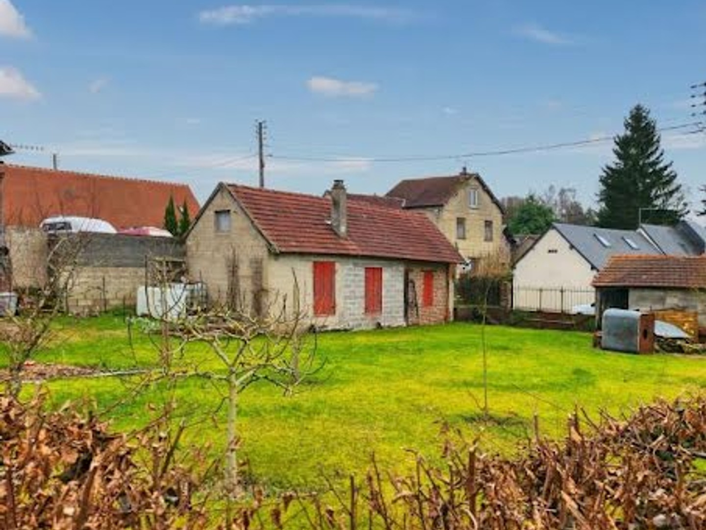Terrain 574 m²