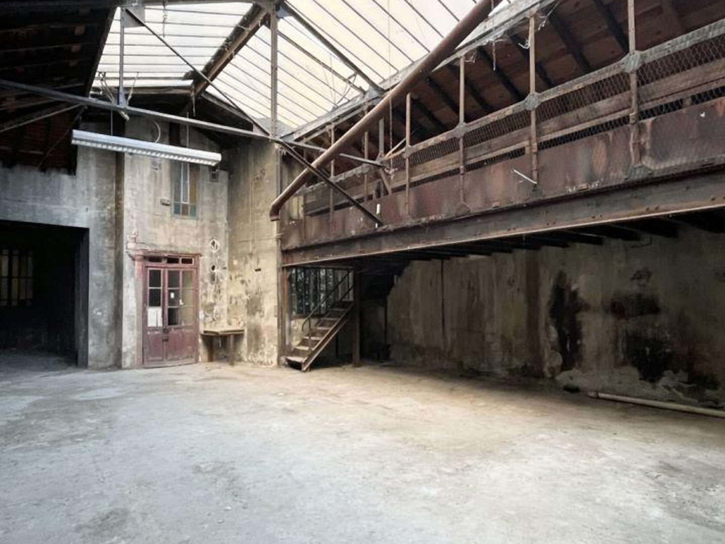 Immeuble commercial 161 m²