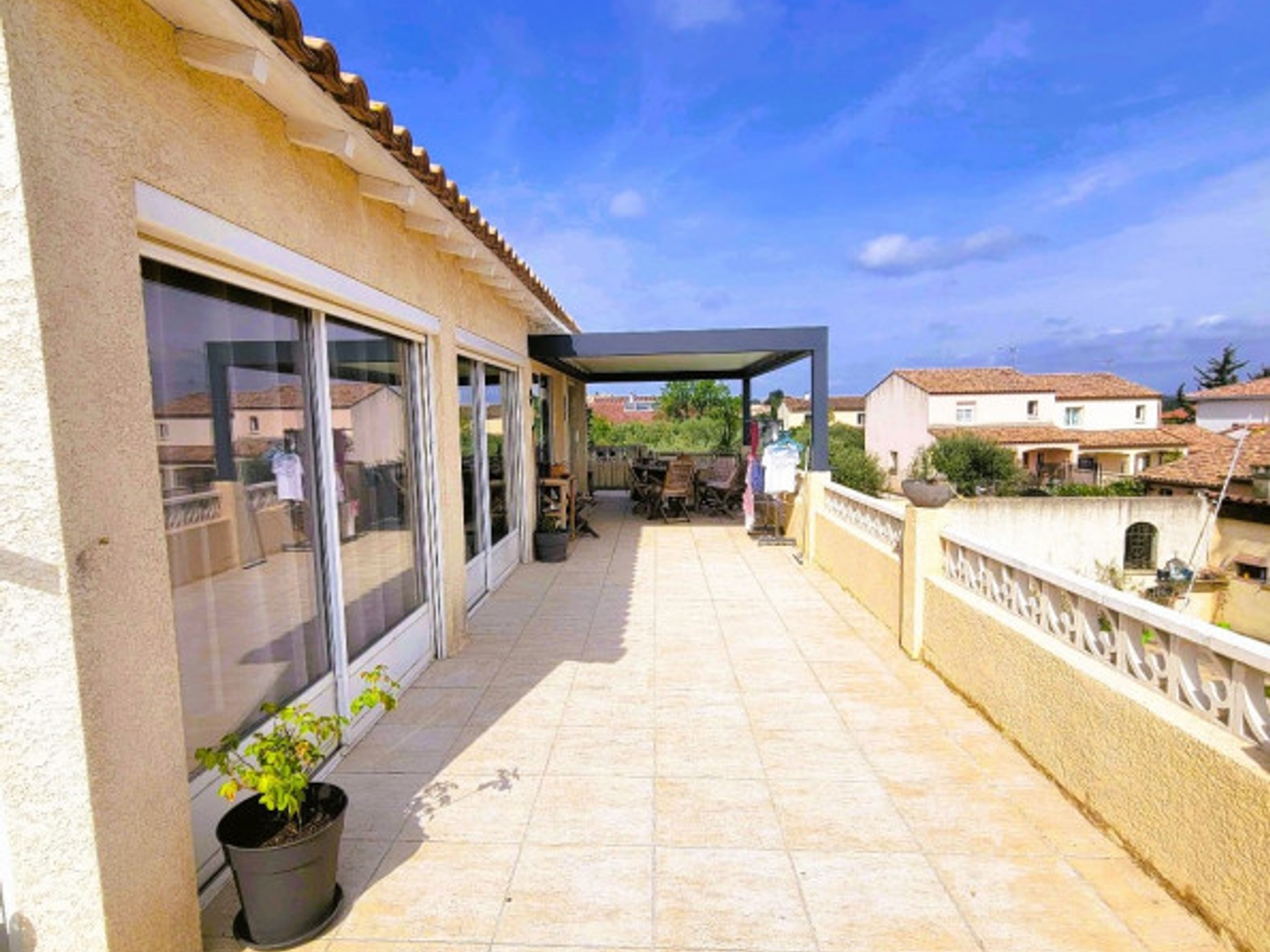 Maison à vendre - 8 pièces - 233m2 - Montbazin (34560)