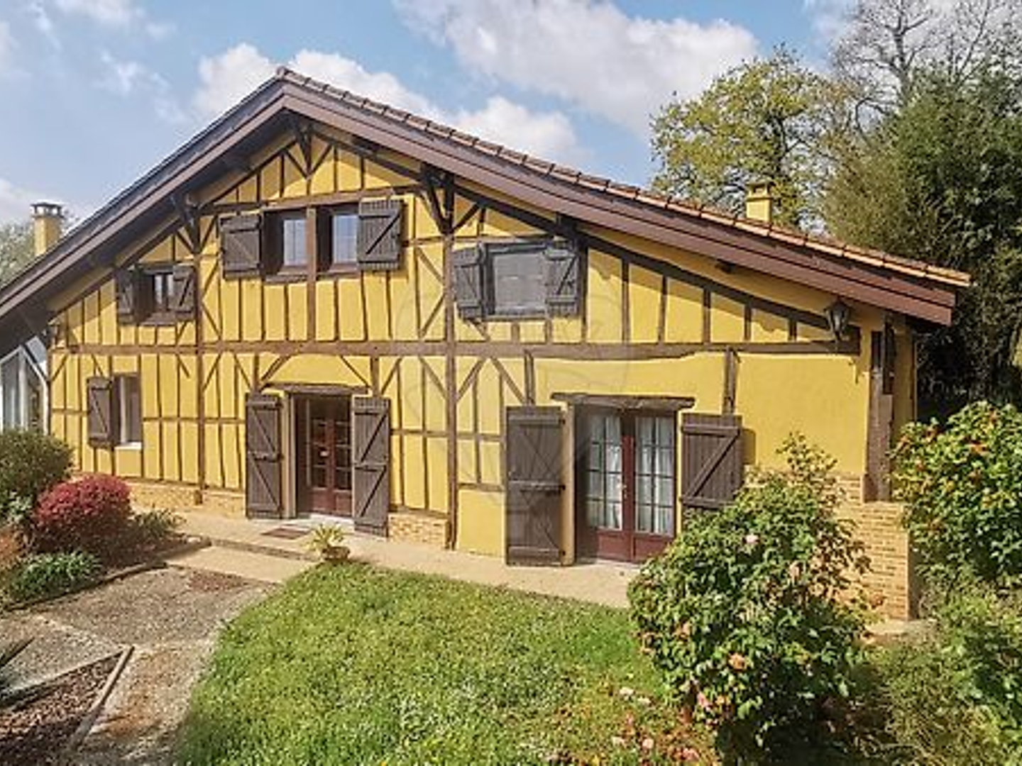 Maison à vendre - 9 pièces - 228m2 - Garrey (40180)