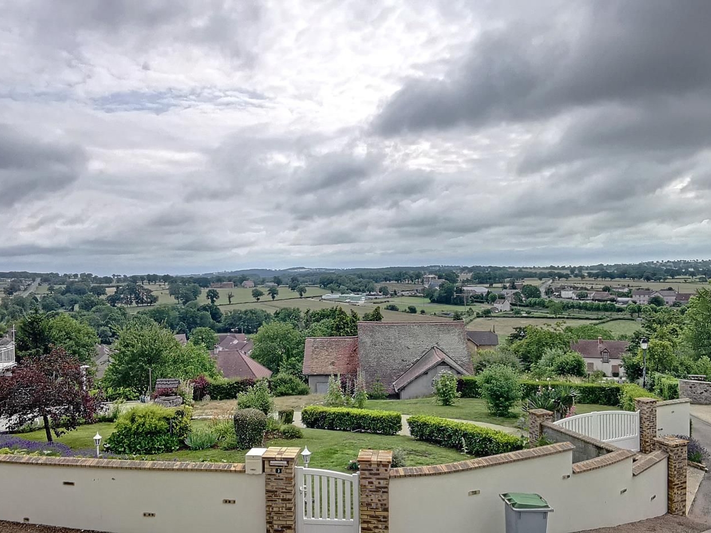 Maison à vendre - 4 pièces - 153m2 - Tronget (03240)