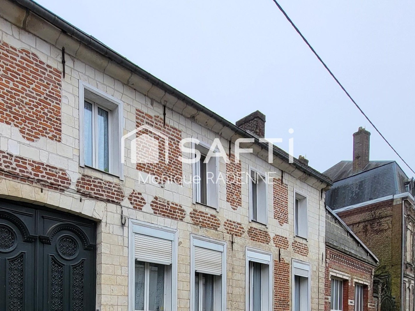 MAISON DE VILLE EN PIERRE ET BRIQUE