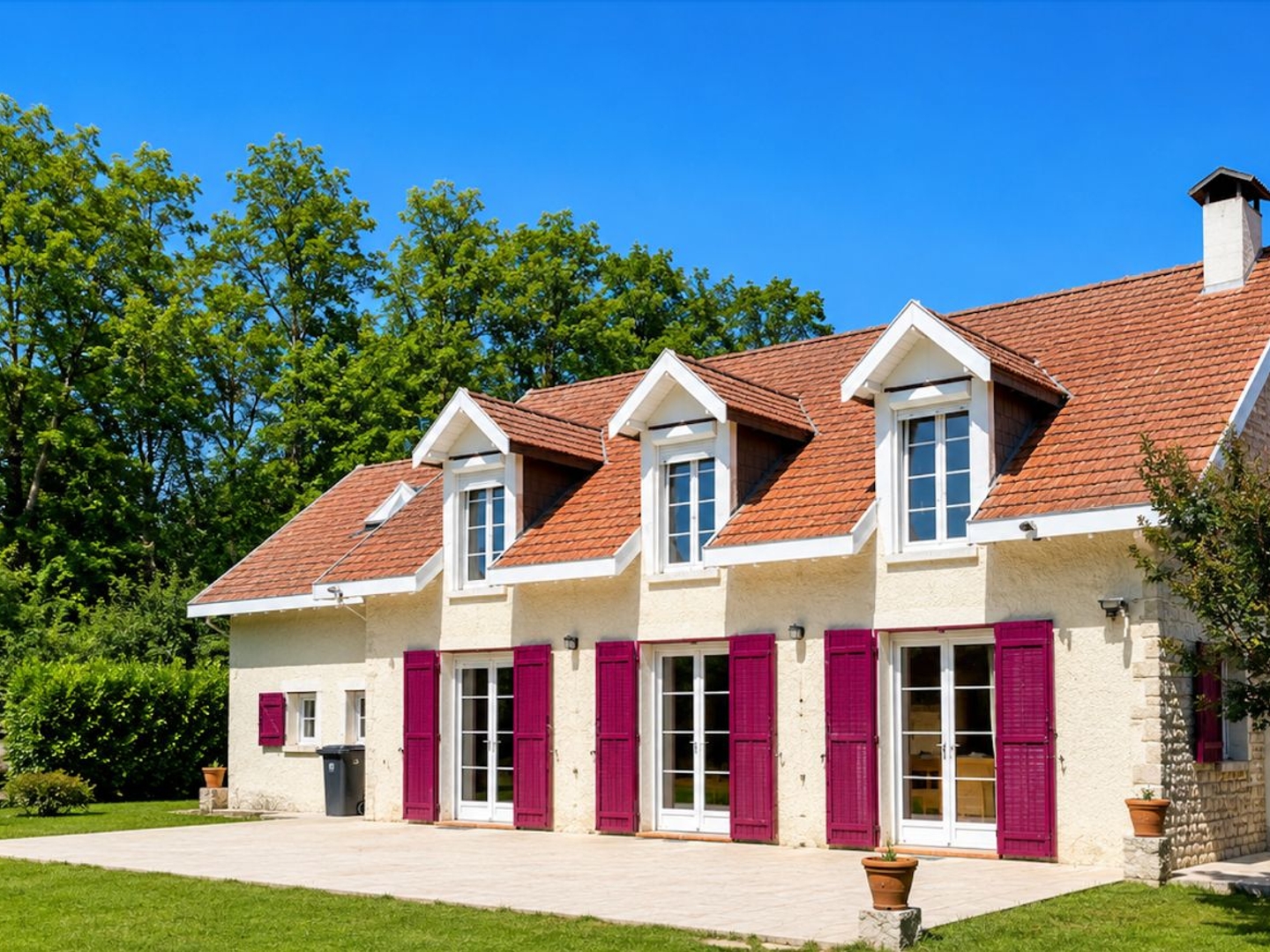 Arbanats – Élégante maison familiale  de 200 m2 sur 1 200 m²