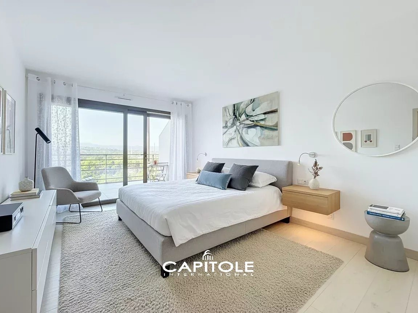 Appartement à vendre - 4 pièces - 159m2 - Antibes (06600)