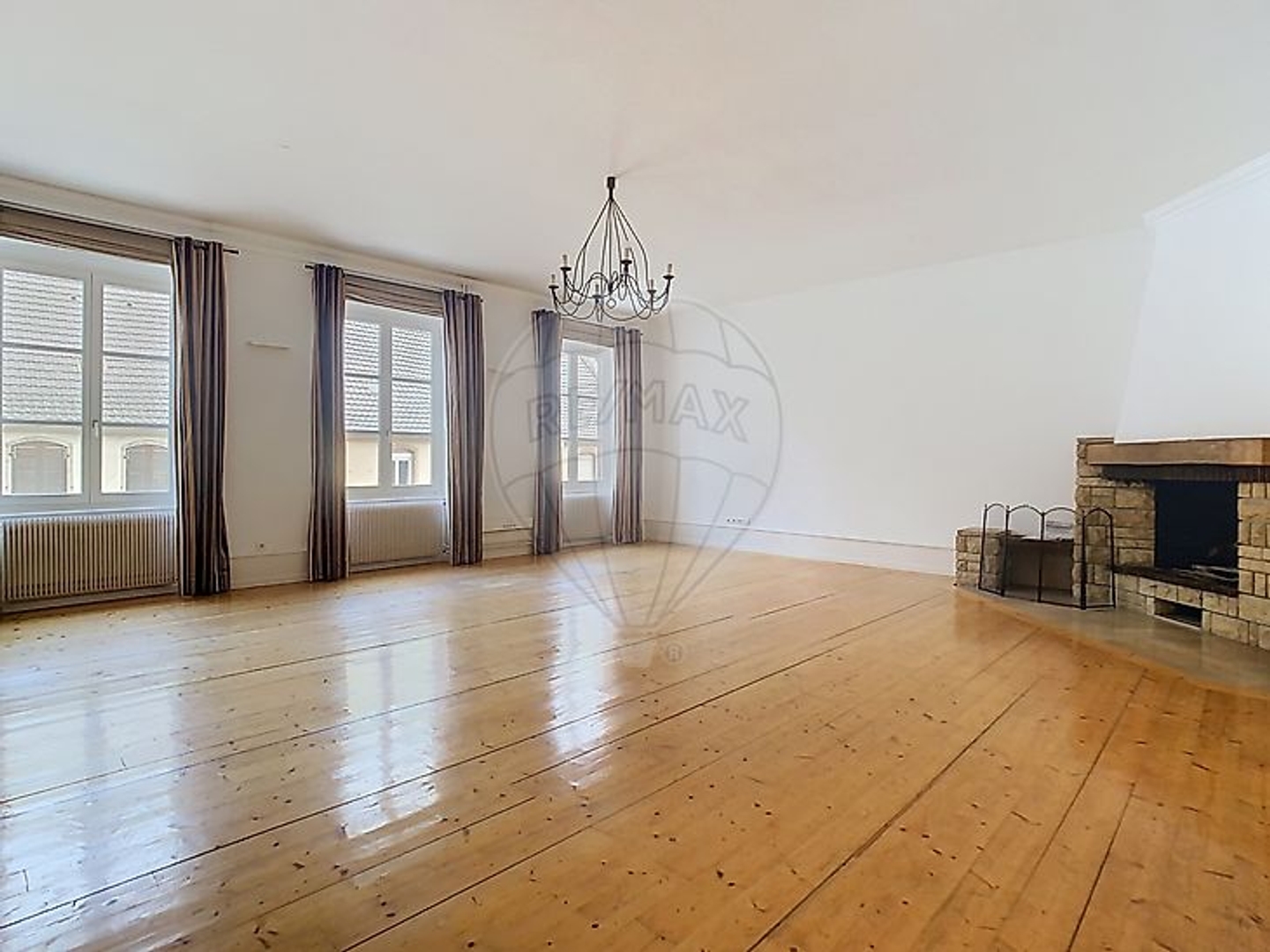 Immeuble 12 pièces 363 m²