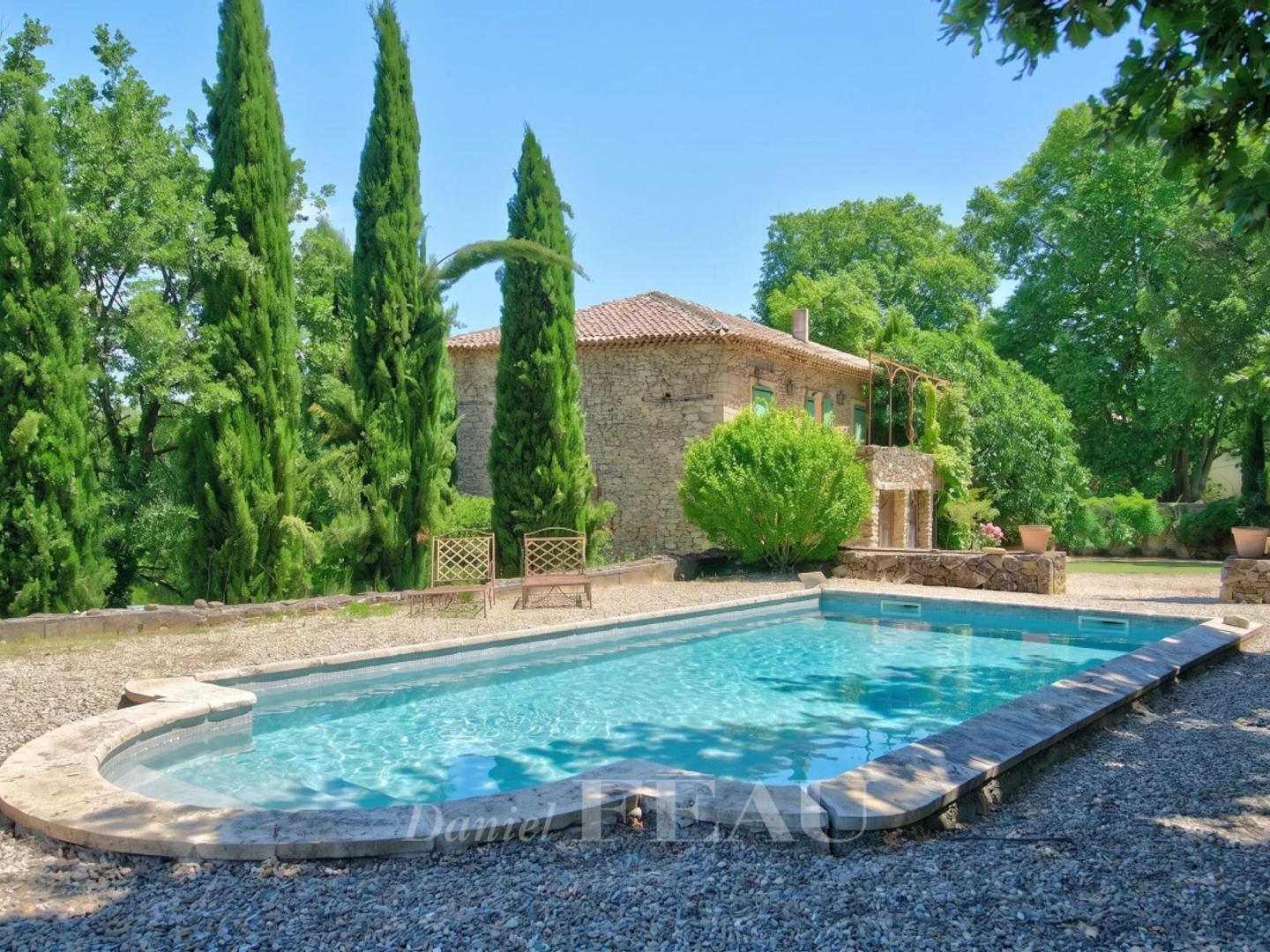 Saignon - Authentique mas du XVIIIème siècle
