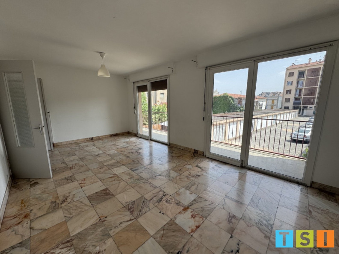Appartement à vendre - 5 pièces - 88m2 - Saint-Gaudens (31800)