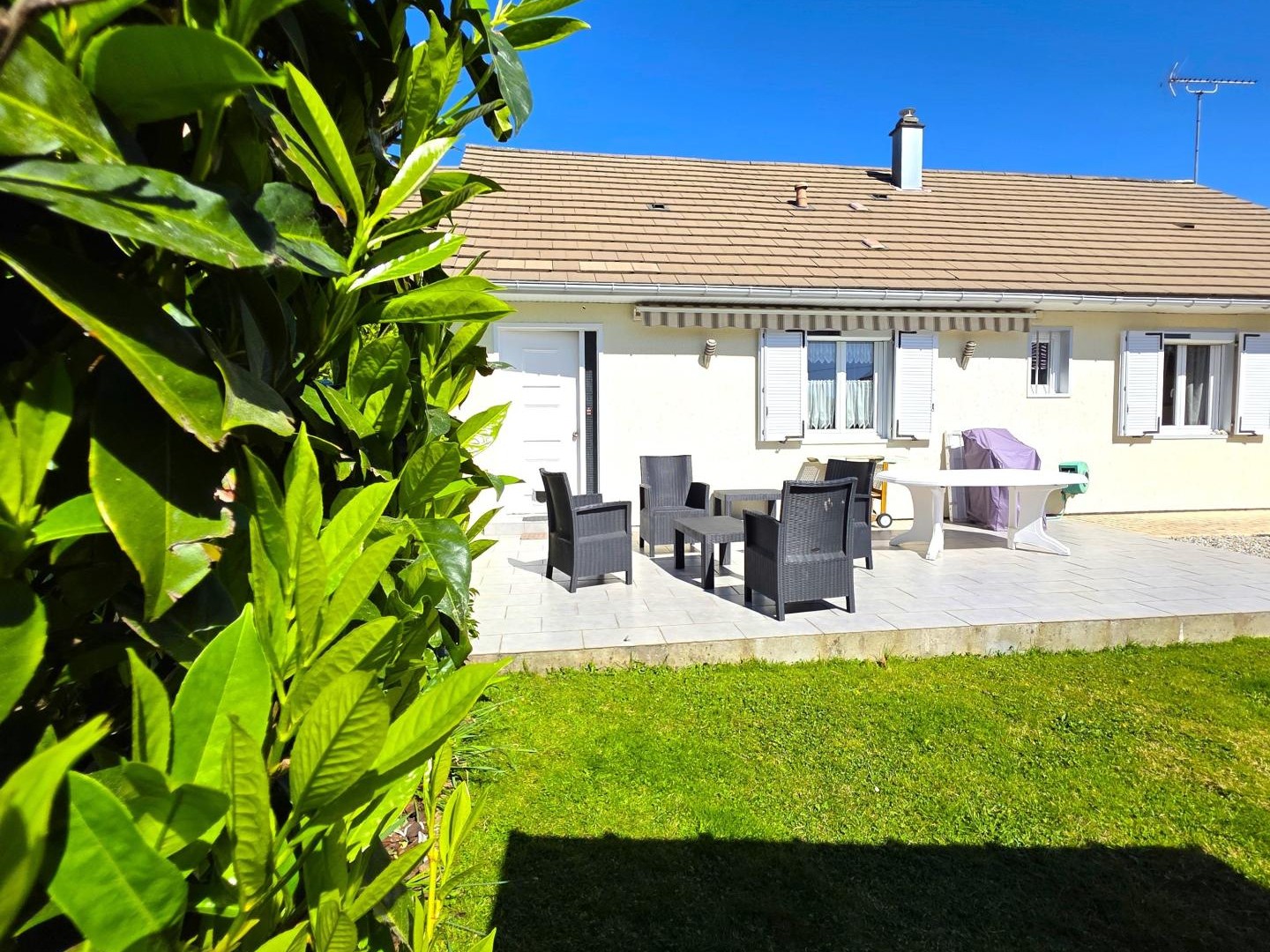Maison T4 de plain-pied avec garage et terrain / Quartier Gambetta