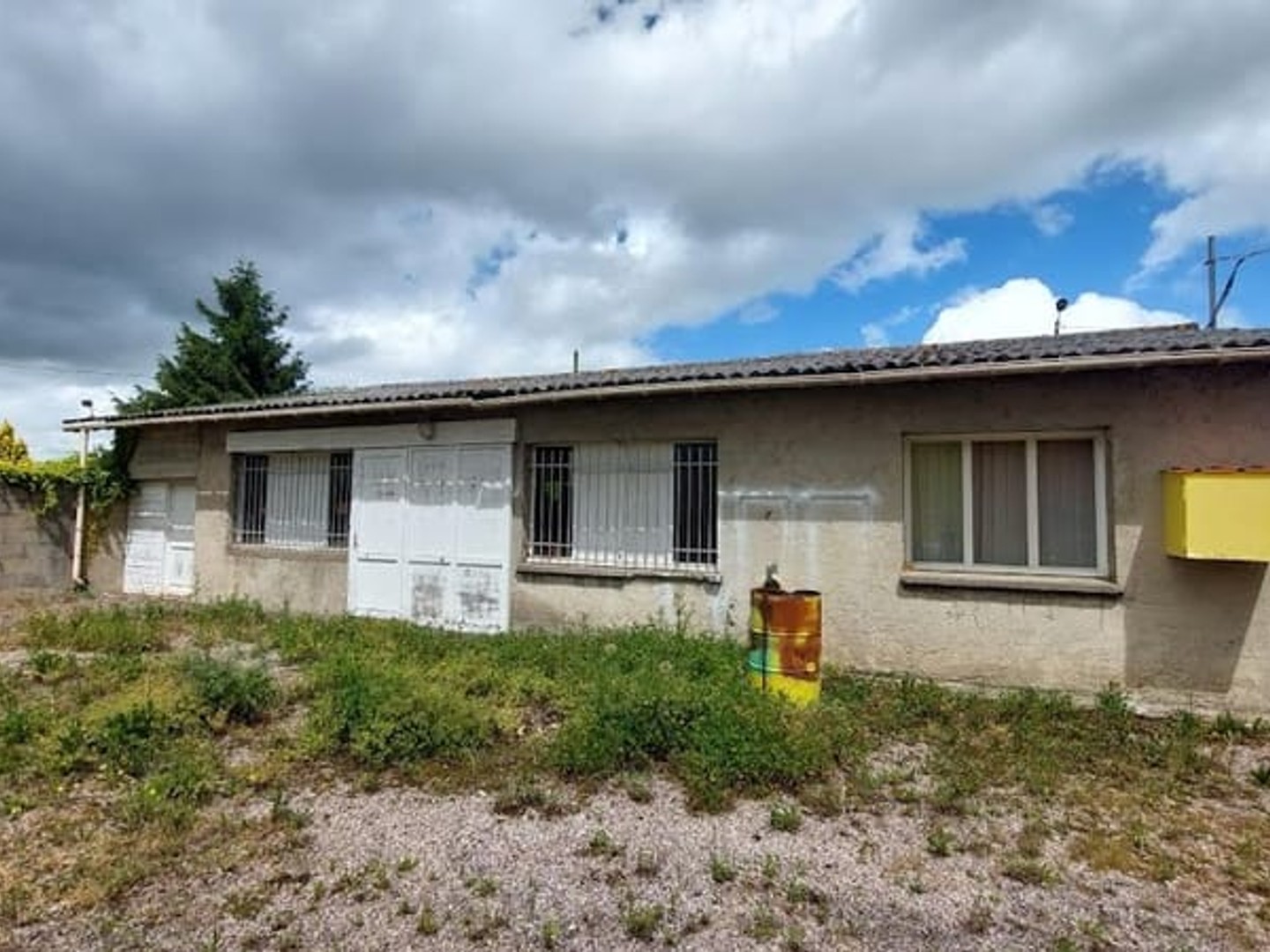 Locaux à vendre - 950m2 - Sacquenville (27930)