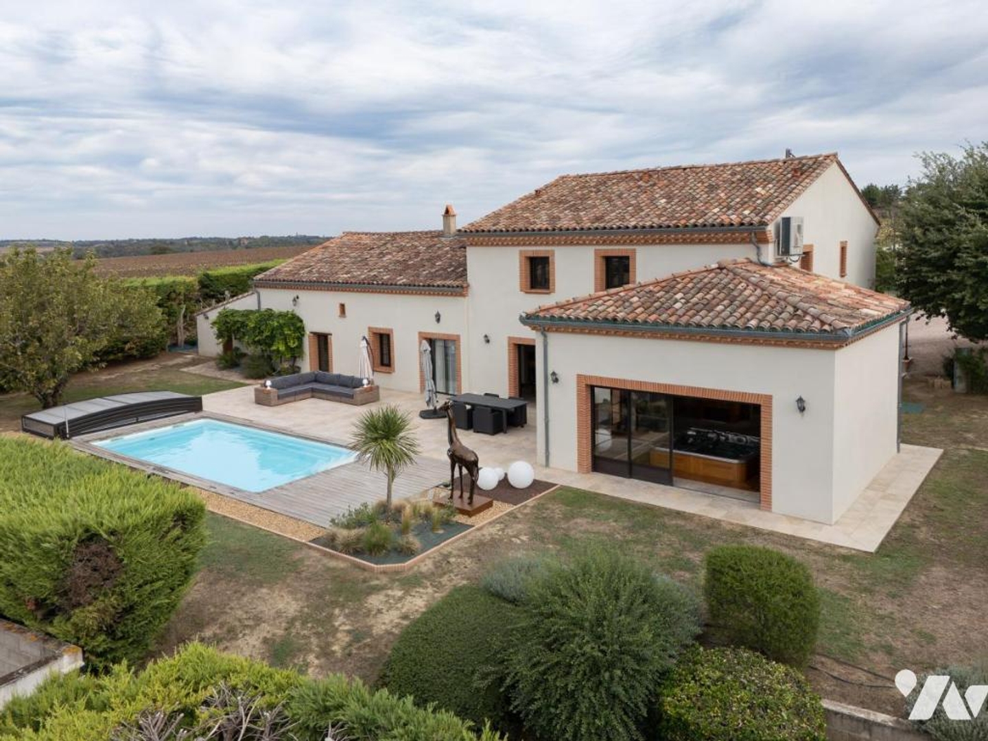 Maison à vendre - 1 pièce - 360m2 - Montgaillard-Laur... (31290)