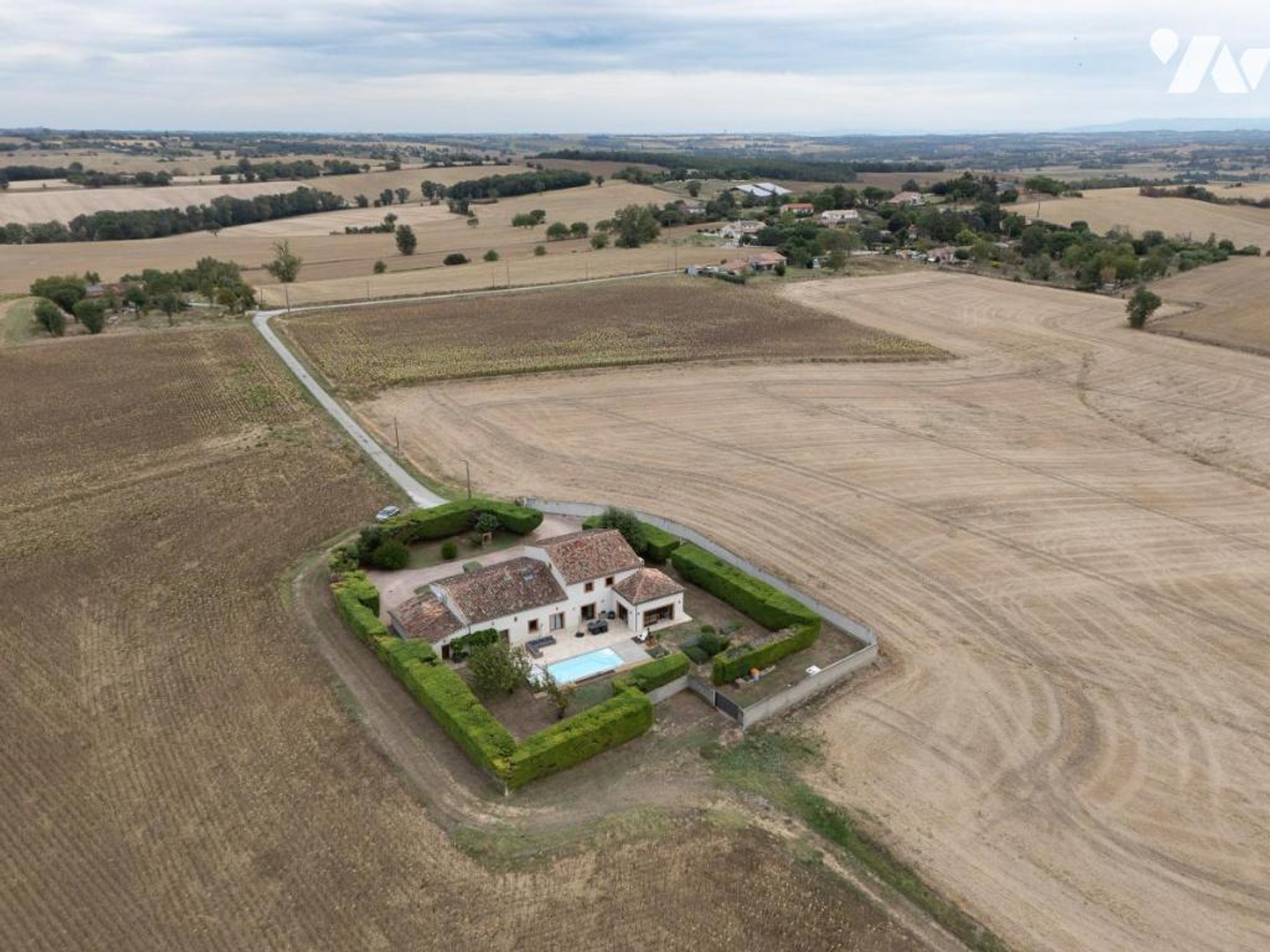 Maison à vendre - 1 pièce - 360m2 - Montgaillard-Laur... (31290)