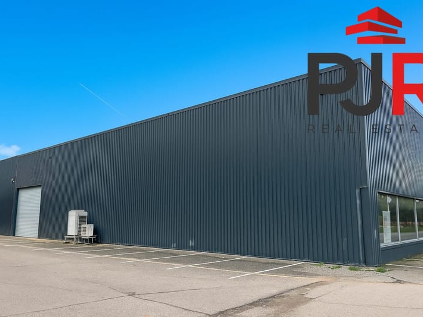 Immeuble industriel 556 m²