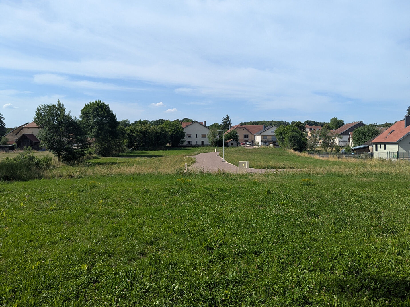 Terrain 697 m²